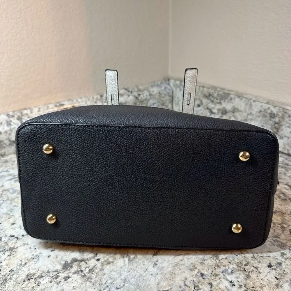 Adrienne Vittadini Black White Colorblock Collection Barrel Bag